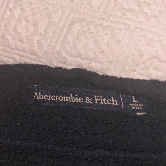 Abercrombie & Fitch black crop top size LARGE - Picture 4 of 4